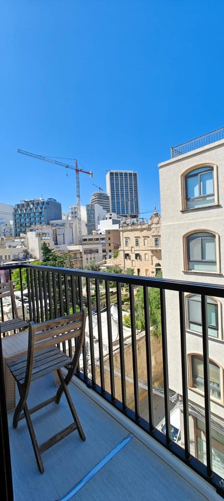 Luxury Garden View At Spinola Bay St Julians Apartamento St. Julian's Exterior foto